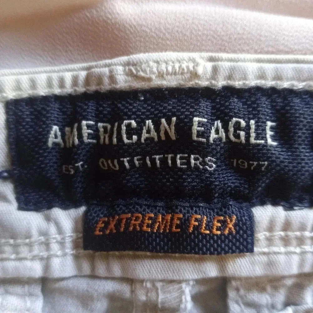 American eagle shorts size 28 ( blue box #1 )
